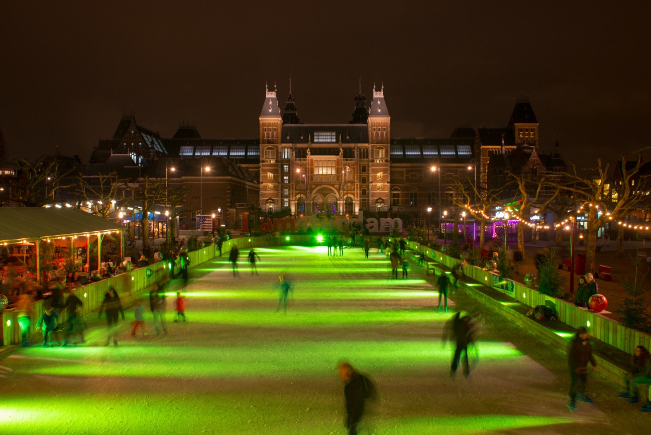 These are the best skating rinks for some holiday cheer